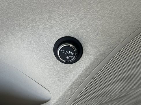 Used 2023 Buick Envision Preferred AWD/4WD image 20