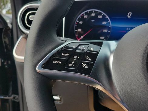 Certified 2026 Mercedes-Benz GLC 300 image 8