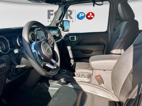 Used 2022 Jeep Wrangler Unlimited Rubicon w/ Xtreme Recon 35" Tire Package image 10