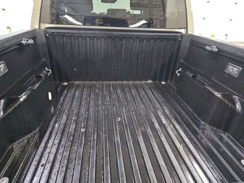 Used 2025 Toyota Tacoma TRD Sport image 17
