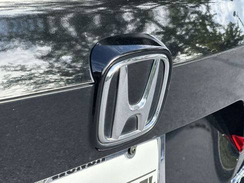 Used 2019 Honda Accord Sport image 9