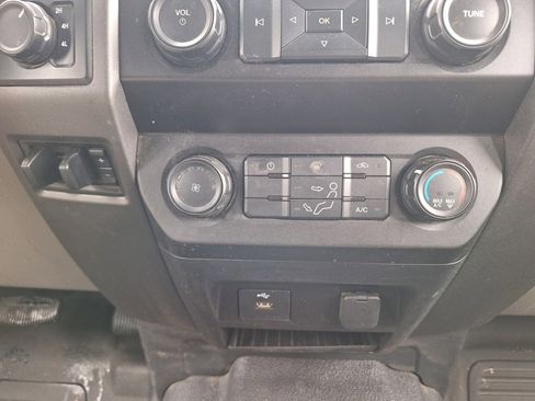 Used 2020 Ford F250 XL w/ XL Value Package image 12