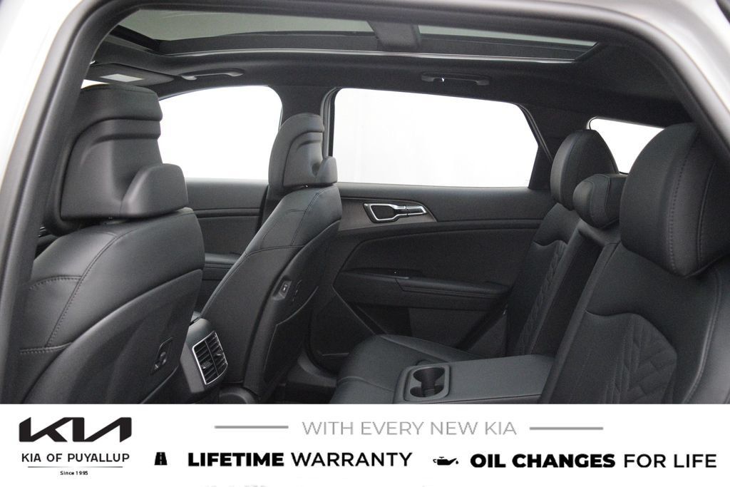New 2026 Kia Sportage X-Line w/ X-Line Technology Package AWD/4WD image 12