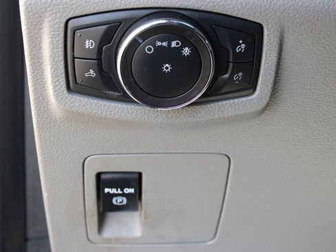 Used 2018 Ford F150 XL w/ Equipment Group 101A Mid image 17