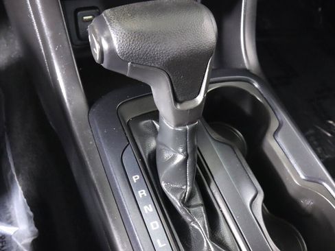 Used 2018 Chevrolet Colorado W/T w/ WT Convenience Package AWD/4WD image 23