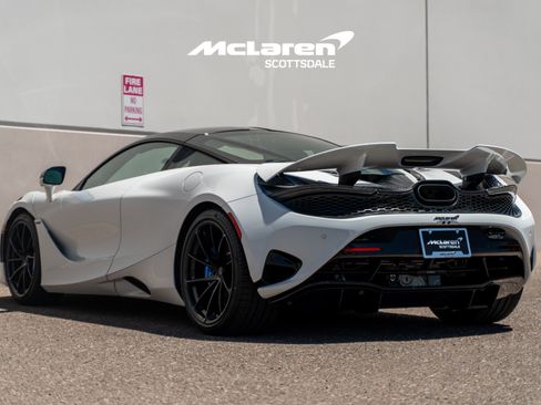 New 2027 McLaren 750S RWD image 5
