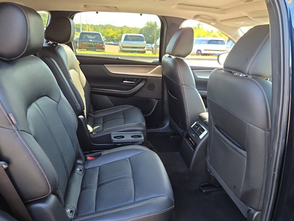 Used 2025 MAZDA CX-90 Plug-In Hybrid w/ Preferred AWD/4WD image 19