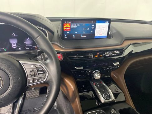 Used 2023 Acura MDX w/ Technology Package AWD/4WD image 19