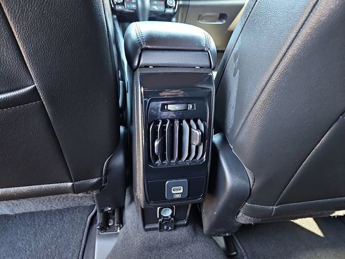 Used 2025 Jeep Compass Limited AWD/4WD image 11
