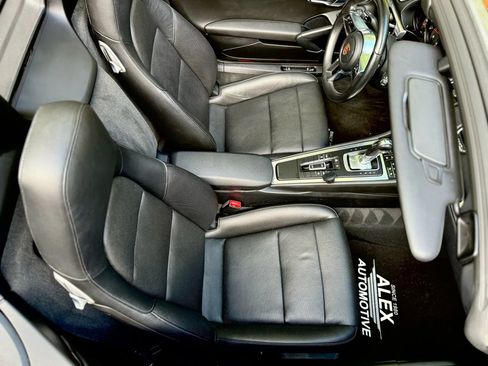 Used 2019 Porsche 718 Boxster image 28