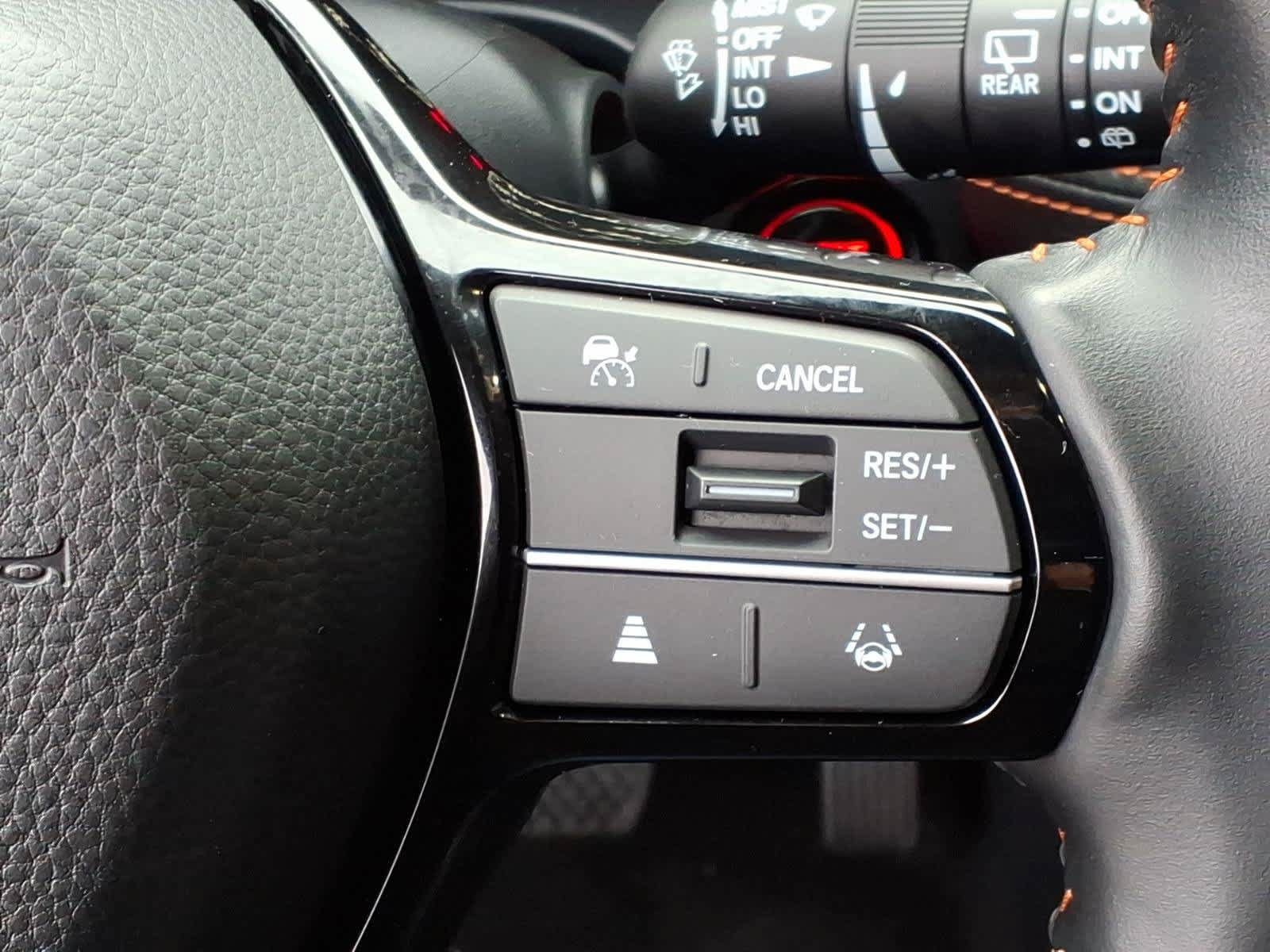 Used 2025 Honda HR-V Sport image 18