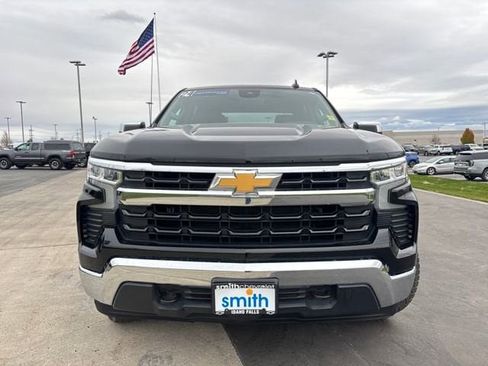 Used 2024 Chevrolet Silverado 1500 LT w/ Protection Package image 8