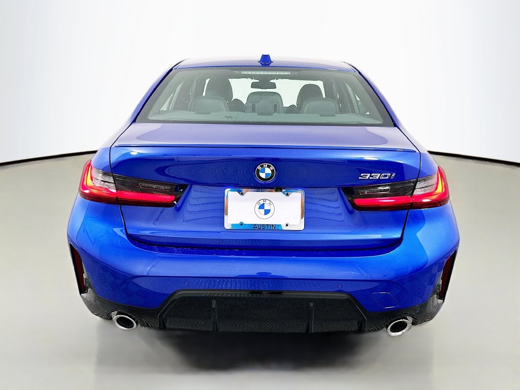 Used 2026 BMW 330i Sedan w/ M Sport Package RWD image 6