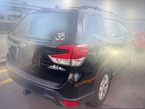 Used 2020 Subaru Forester w/ Alloy Wheel Package AWD/4WD image 4