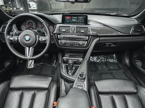Used 2016 BMW M4 Convertible image 56
