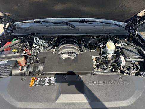 Used 2020 Chevrolet Suburban LS w/ Enhanced Driver Alert Package image 23