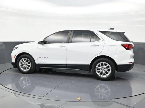 Used 2023 Chevrolet Equinox LT FWD image 2