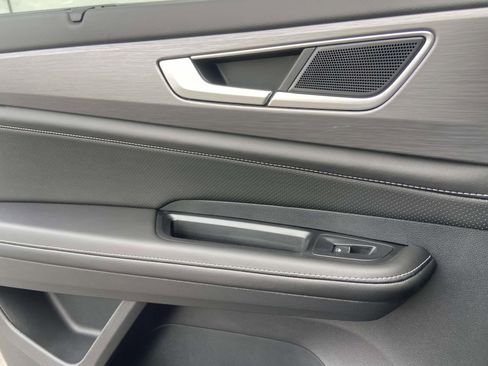 New 2026 Volkswagen Atlas Cross Sport SE AWD/4WD image 16