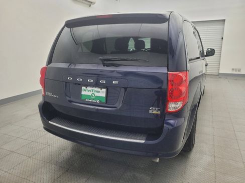 Used 2017 Dodge Grand Caravan GT image 7