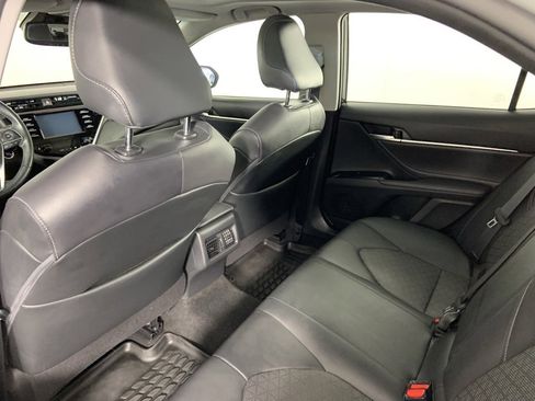 Used 2018 Toyota Camry XSE image 26