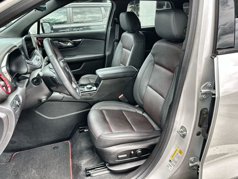 Used 2024 Chevrolet Blazer RS w/ Driver Confidence II Package FWD image 3