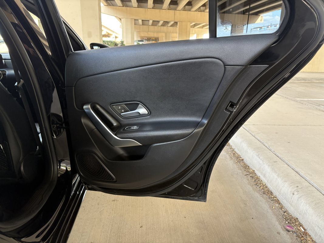 Used 2020 Mercedes-Benz A 220 image 24