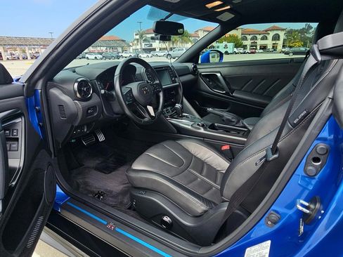 Used 2021 Nissan GT-R Premium AWD/4WD image 3