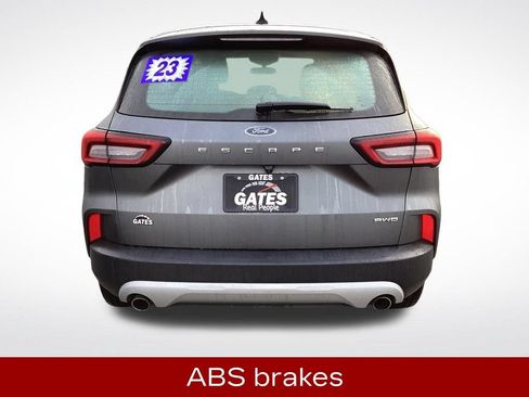 Used 2023 Ford Escape AWD image 9