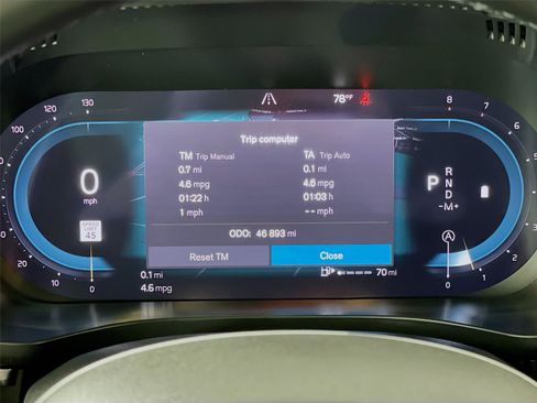 Used 2024 Volvo XC60 B5 Core image 16