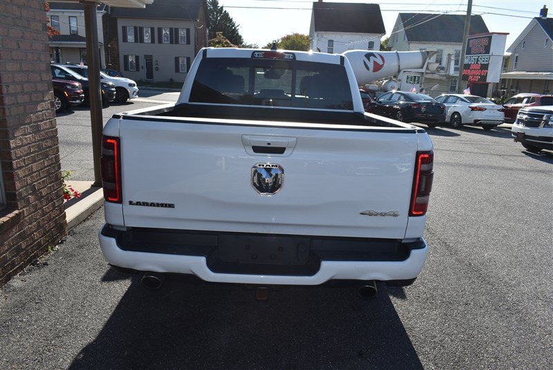 Used 2023 RAM 1500 Laramie AWD/4WD image 5