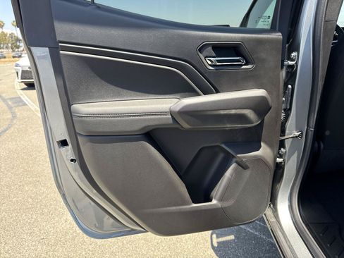 New 2026 GMC Canyon Elevation w/ LPO, Black Badging Package RWD image 22