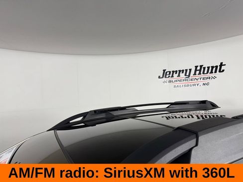 Used 2025 Subaru Outback Onyx Edition AWD/4WD image 13