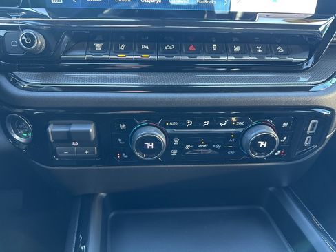 Certified 2024 Chevrolet Silverado 2500 ZR2 w/ Technology Package image 4