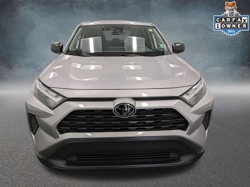 Used 2024 Toyota RAV4 LE AWD/4WD image 2