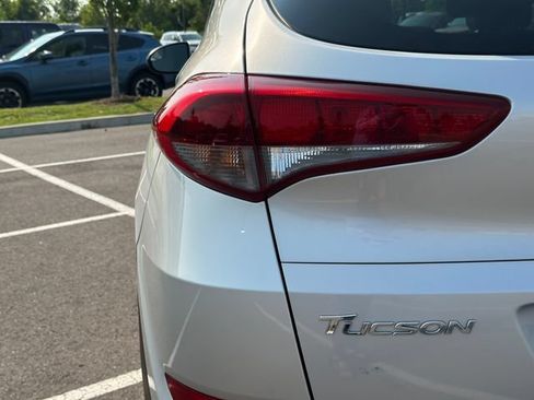Used 2017 Hyundai Tucson SE w/ SE Popular Package 02 FWD image 41
