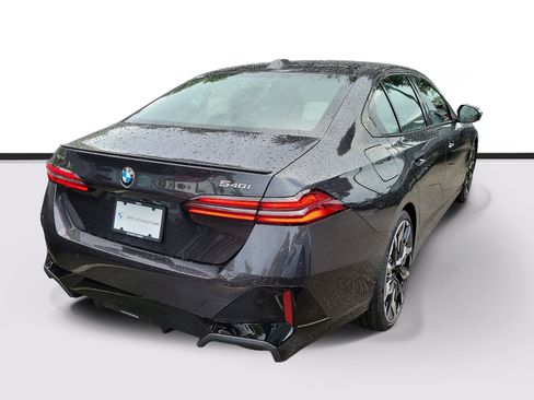 New 2027 BMW 540i xDrive w/ M Sport Package AWD/4WD image 4
