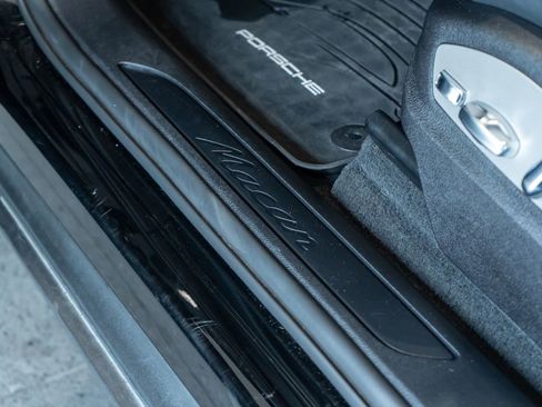 Certified 2026 Porsche Macan AWD/4WD image 14