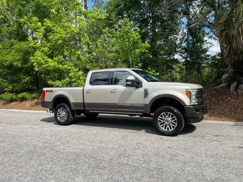 Used 2017 Ford F250 King Ranch w/ King Ranch Ultimate Package image 3