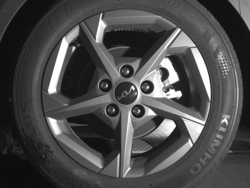 Used 2025 Kia K4 LXS image 14