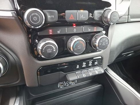 New 2026 RAM 1500 Big Horn AWD/4WD image 13
