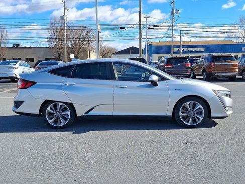 Used 2018 Honda Clarity image 4