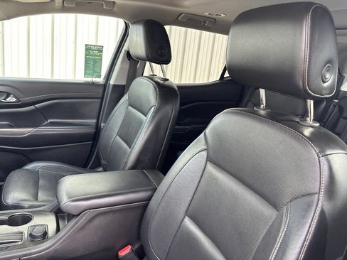 Used 2019 GMC Acadia SLT AWD/4WD image 22