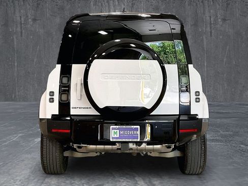 Used 2026 Land Rover Defender 110 S AWD/4WD image 5