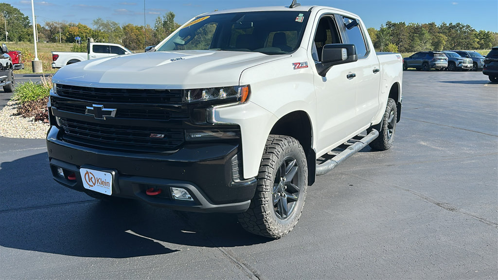 Used 2021 Chevrolet Silverado 1500 LT Trail Boss w/ Convenience Package II AWD/4WD image 3