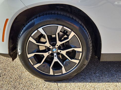 Used 2025 BMW X3 xDrive30i image 11