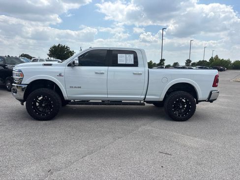 Used 2022 RAM 2500 Laramie AWD/4WD image 2