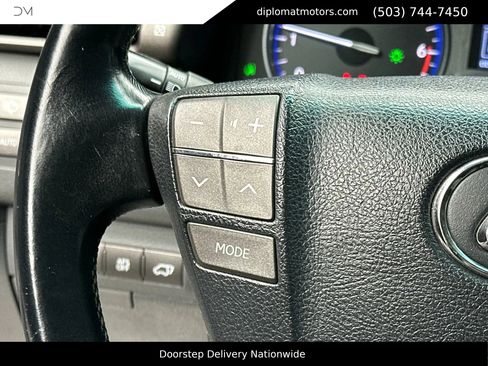 Used 2009 Lexus LX 570 4WD image 30