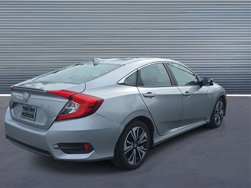 Used 2016 Honda Civic EX-T image 3