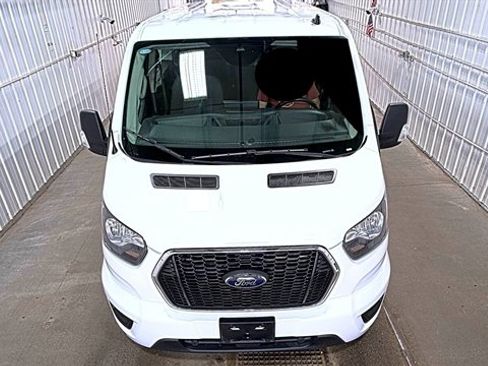 Used 2024 Ford Transit 350 XLT RWD image 3