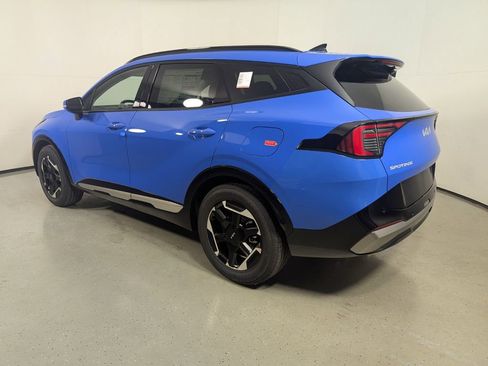 New 2026 Kia Sportage SX FWD image 5